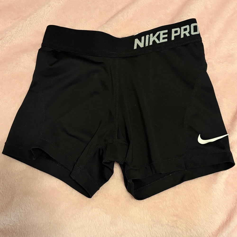Nike pro kids small